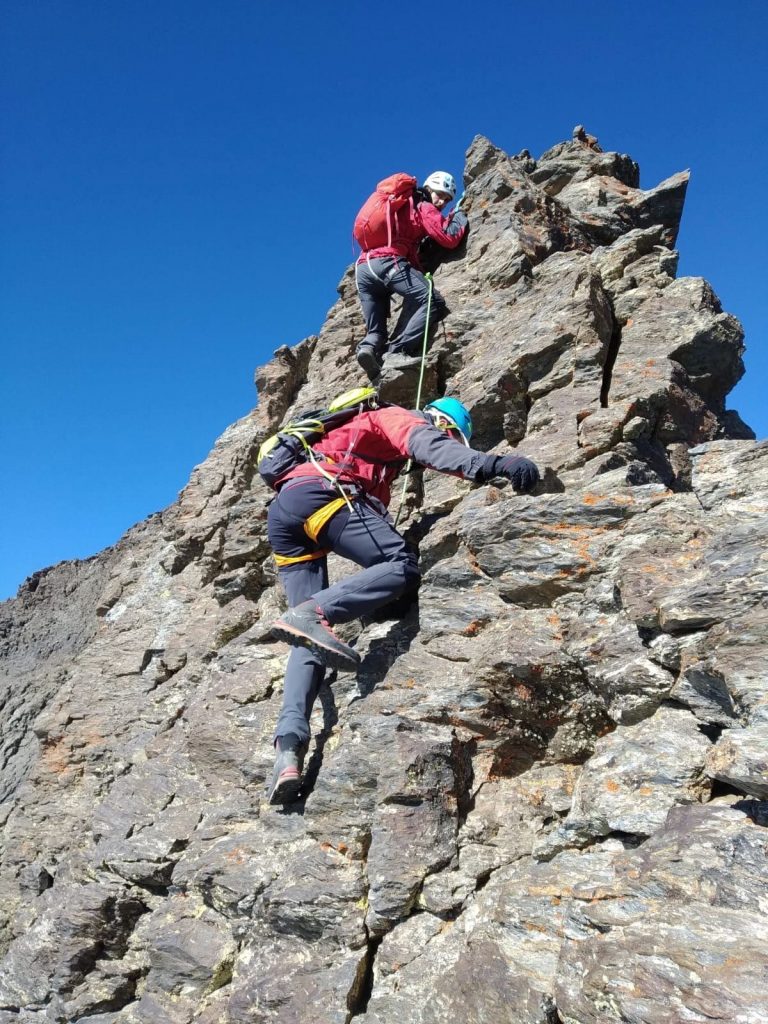 Curso de Crestas y Aristas - Alpinismo Estival