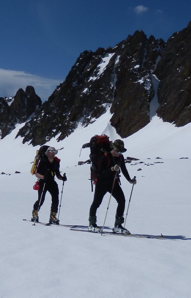 Integral de Sierra Nevada con esquis